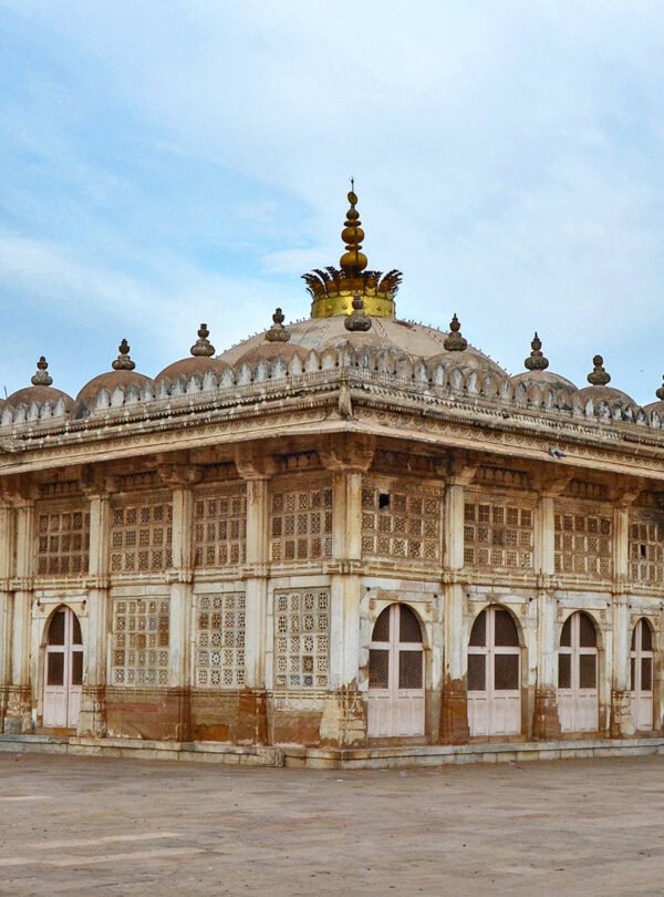 Gujarat Group Tour Packages 6N 7D from Bangalore, seven sands tourism