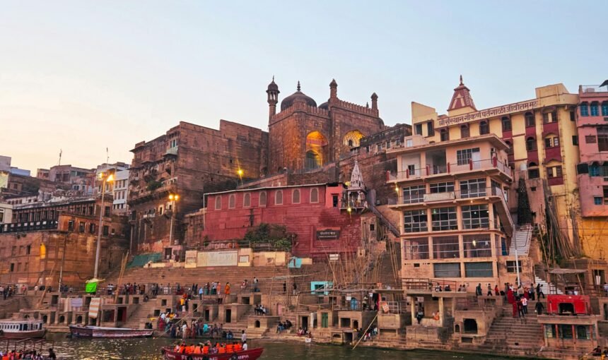 Explore the Spiritual Journey – Kashi Tour Package from Bangalore