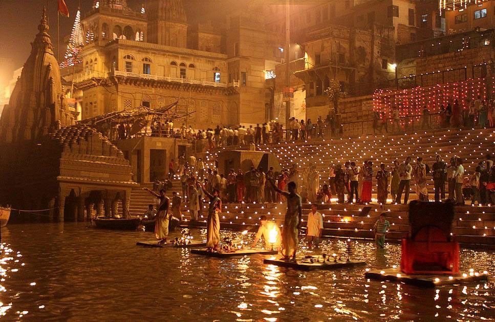 Kashi Travel Guide AT MOMENT OF dev dipawali