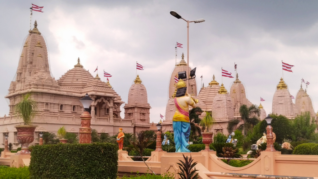 Divine Ayodhya Package – A Powerful Journey to Shri Ram’s Holy Land”