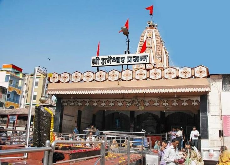 Shani Shingnapur Temple 7 Powerful Secrets, Timings & Guide