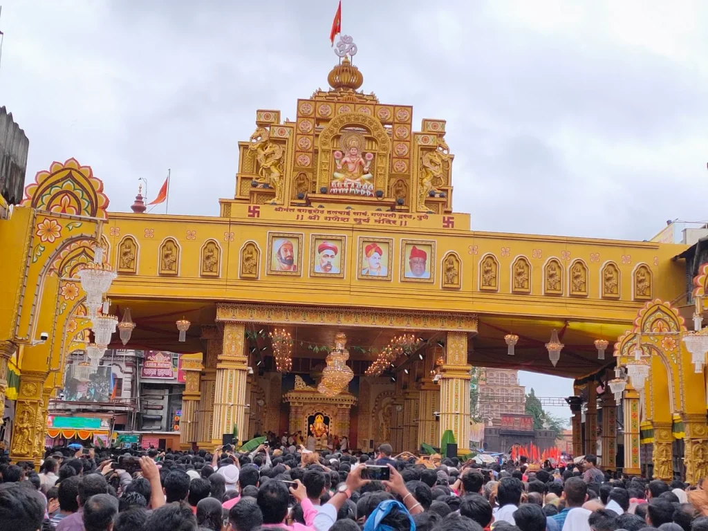 Shrimant Dagdusheth Halwai Ganpati Mandir
